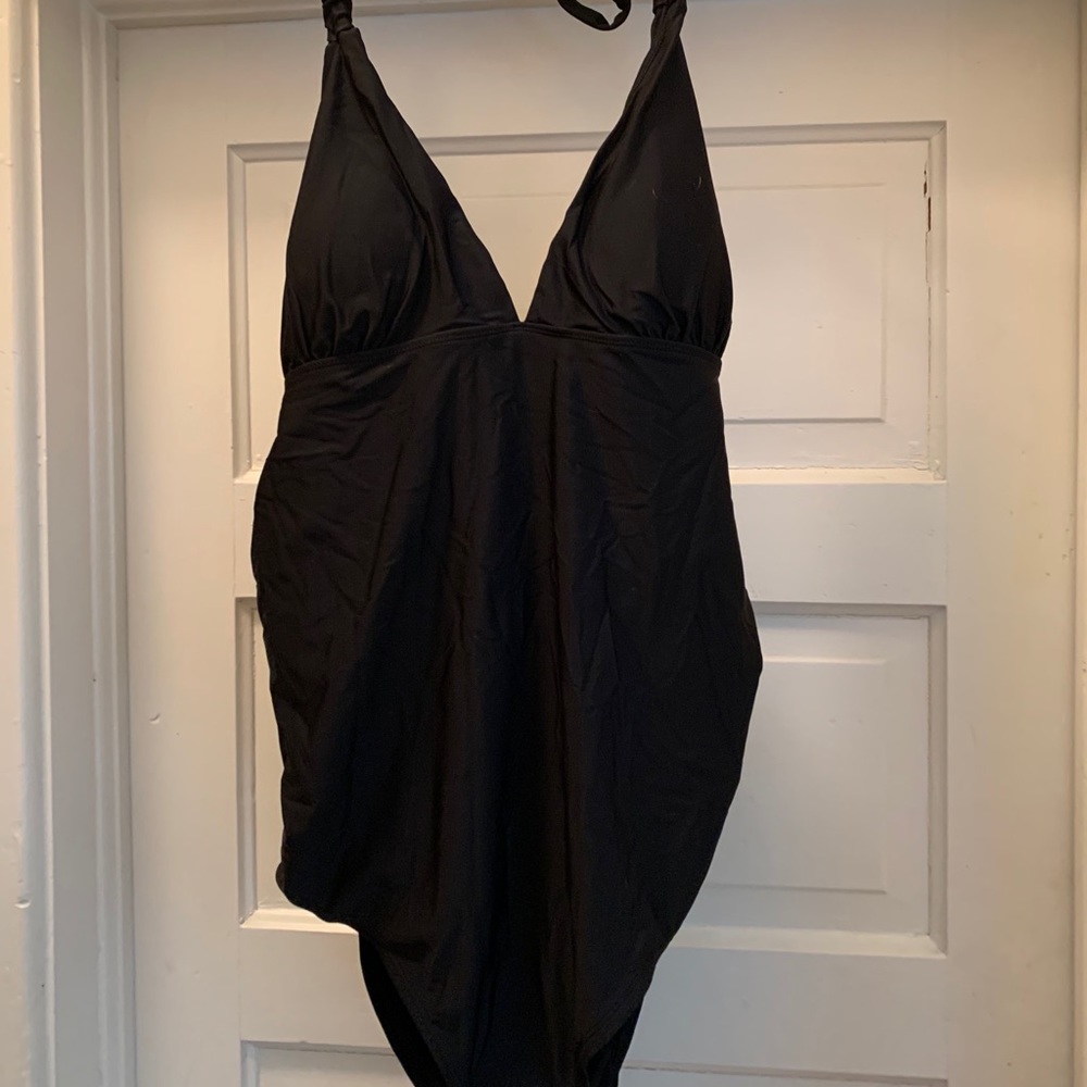 NWOT Maternity swimsuit.
